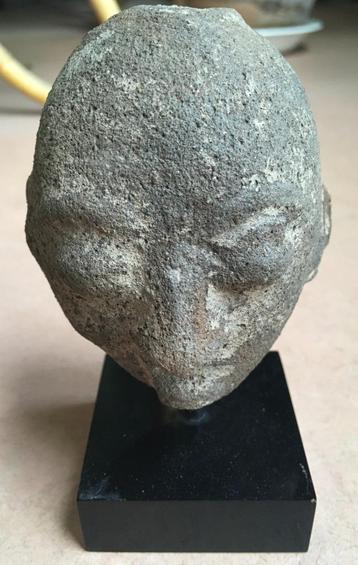Mooi oud stenen hoofd, Afrika