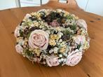Kunstbloemenkrans - en bol, Verzenden, Gebruikt