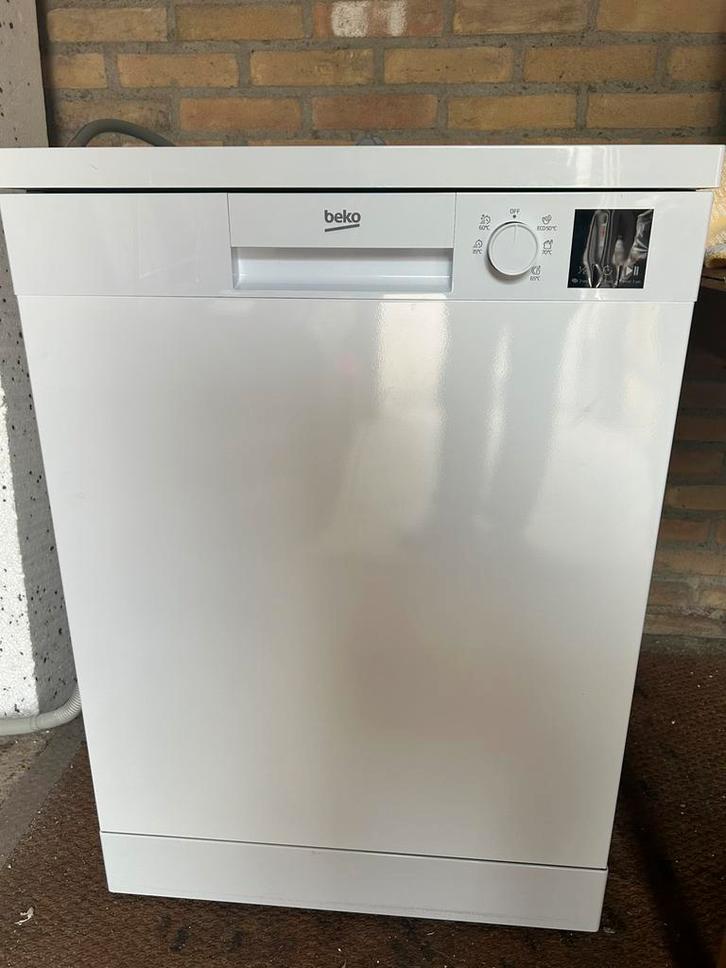 Vaatwasser Beko DVN05320W, Witgoed en Apparatuur, Vaatwasmachines, Zo goed als nieuw, 85 tot 90 cm, Ophalen