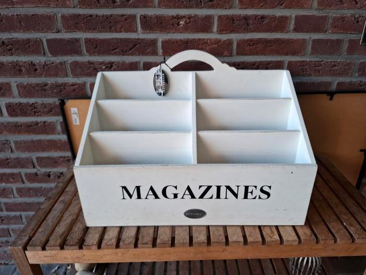 Riverdale Magazinebak - Wit Hout, Huis en Inrichting, Woonaccessoires | Krantenbakken en Lectuurbakken, Zo goed als nieuw, Ophalen of Verzenden