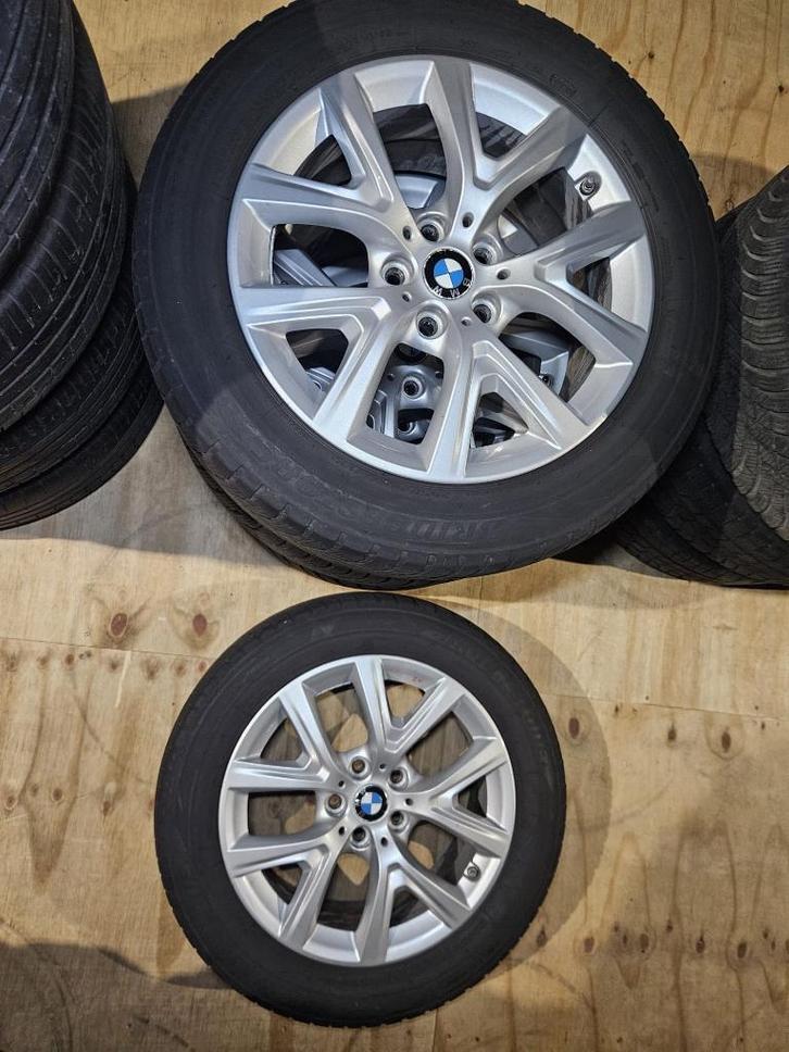 Originele BMW X1 X2 Velgen Banden winterbanden 17inch, Auto-onderdelen, Banden en Velgen, Banden en Velgen, Winterbanden, 17 inch