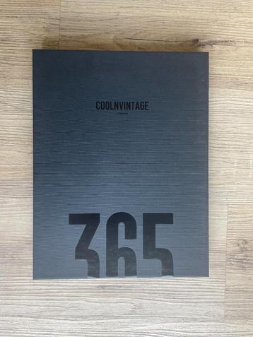 Coolnvintage Book – 365 (Limited Edition, 2021) beschikbaar voor biedingen