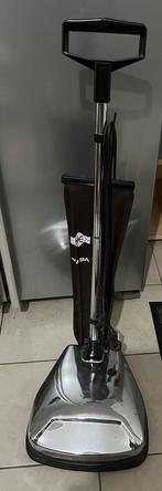 Vloerwrijver met stofafzuiging en borstels en viltschijven, Ophalen, Gebruikt