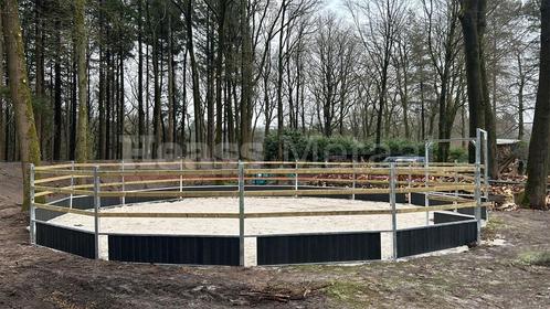 Hoefslagkering | Rijbakomranding | Longeercirkel | 42, Dieren en Toebehoren, Stalling en Weidegang, Stalling, 4 paarden of pony's of meer