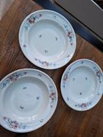 Hutschenreuther Arzberg Iris servies borden, Antiek en Kunst, Antiek | Servies los, Ophalen of Verzenden