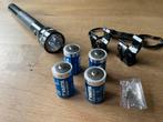 Maglite zaklamp met  broekriem houder en houders, Ophalen of Verzenden, Gebruikt, Batterij