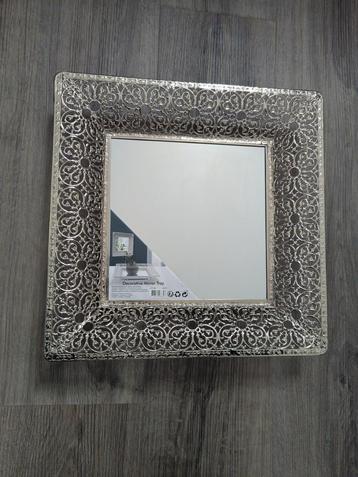 New decorative mirror tray beschikbaar voor biedingen
