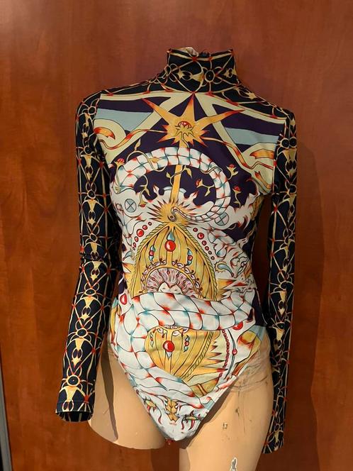 DAILY PAPER body maat m origineel ZGAN, Kleding | Dames, Tops, Zo goed als nieuw, Maat 38/40 (M), Zwart, Lange mouw, Ophalen of Verzenden