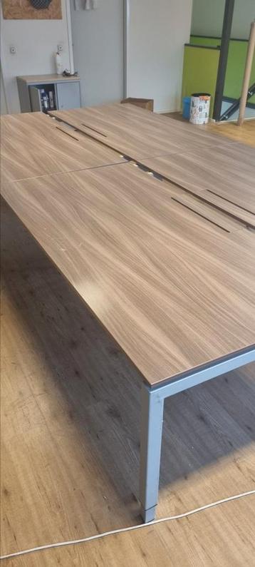 Bureau / werktafel 4 werkplekken