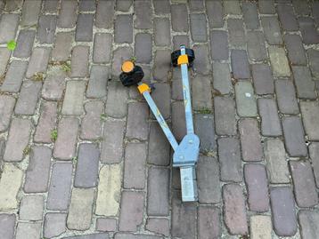 Spinder bovenbouw frameklem klem frame fiets fietsendrager  beschikbaar voor biedingen