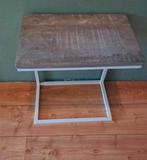 Bijzettafel / laptoptafel mangohout, 45 tot 60 cm, Minder dan 55 cm, Ophalen of Verzenden, Zo goed als nieuw