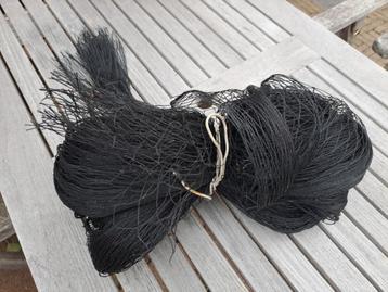 Te koop Kersennet beschikbaar voor biedingen