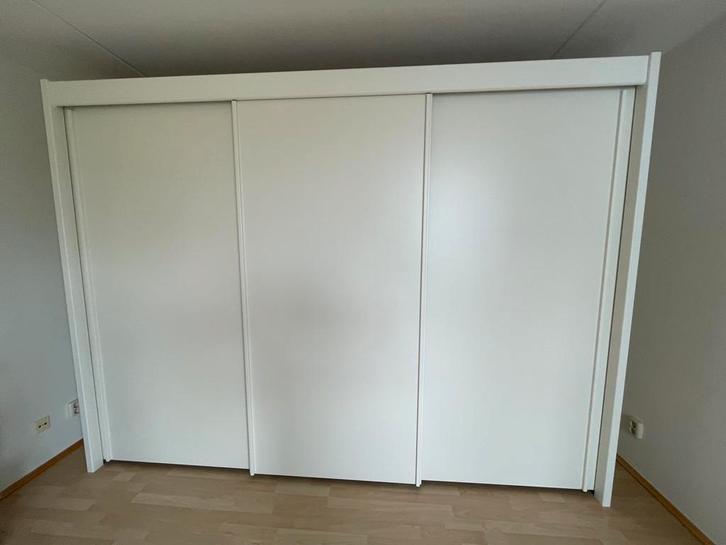 Nolte kledingkast 3 meter breed, Huis en Inrichting, Kasten | Kledingkasten, Zo goed als nieuw, 200 cm of meer, 50 tot 75 cm, Ophalen