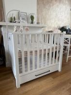 Nette box compleet met boxmatras, boxkleed en 2 muziekmobiel, Kinderen en Baby's, Boxen, Ophalen, Zo goed als nieuw, Rechthoekig