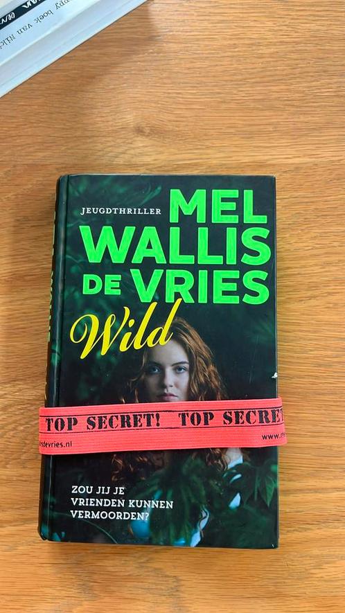 Mel Wallis de Vries - Wild, Boeken, Kinderboeken | Jeugd | 13 jaar en ouder, Zo goed als nieuw, Ophalen of Verzenden