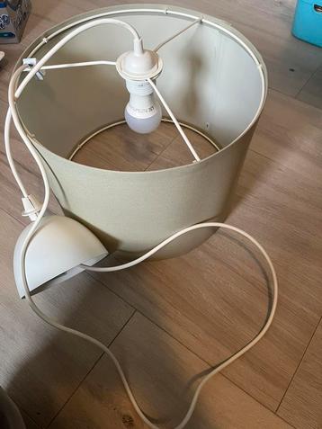 Lichtgroene lampenkap met pendel