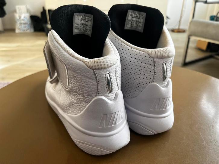 Nike Marxman Unique Sneakers - size 9, Kleding | Heren, Schoenen, Zo goed als nieuw, Sneakers of Gympen, Wit, Ophalen of Verzenden