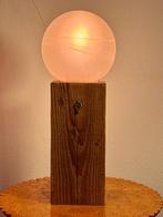 Vloerlamp "Bol op Blok", Huis en Inrichting, Lampen | Vloerlampen, Ophalen of Verzenden, Zo goed als nieuw, Home,Decoratief,Cool,Design.