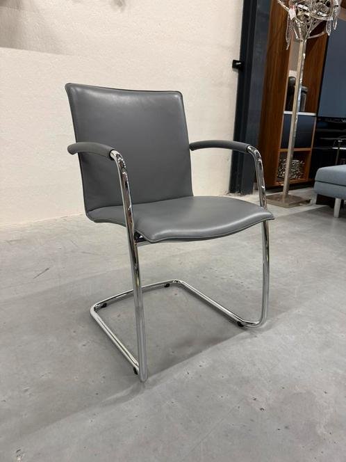 Nieuw Leolux Freyr Eetkamerstoel grijs leer design stoel, Huis en Inrichting, Stoelen, Nieuw, Eén, Leer, Grijs, Ophalen of Verzenden
