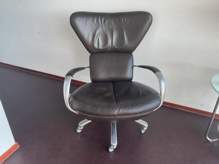 Leolux Formi fauteuil, Huis en Inrichting, Fauteuils, Gebruikt, Leer, 75 tot 100 cm, Minder dan 75 cm, Ophalen