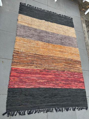 Vloerkleed 160x230 beschikbaar voor biedingen