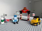 Lego Cars 2 8206 Tokyo Pitstop, Ophalen of Verzenden, Zo goed als nieuw