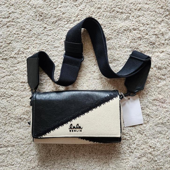 Lala Berlin Schoudertas Mytte - Nieuw - Ongebruikt., Sieraden, Tassen en Uiterlijk, Tassen | Damestassen, Nieuw, Schoudertasje
