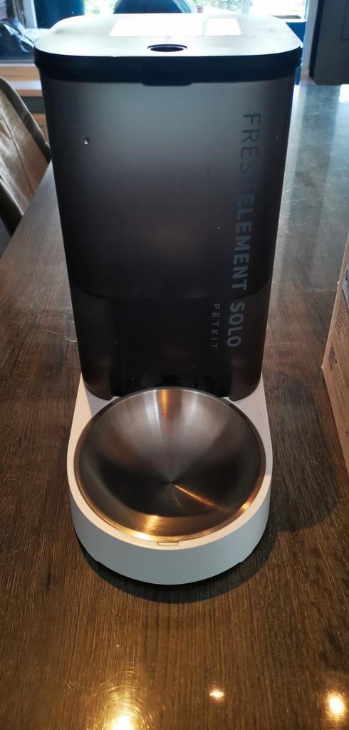 Petkit Fresh Element Solo smart kattenvoerbak, Dieren en Toebehoren, Kattenvoerbakken en Drinkbakken, Zo goed als nieuw, Automatisch