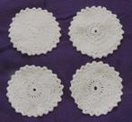 4 witte gehaakte katoenen onderzetters 10 cm doorsnede, Antiek en Kunst, Ophalen of Verzenden