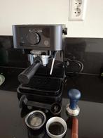 DeLonghi Espressomaker + Accesoires, Witgoed en Apparatuur, Koffiezetapparaten, Stoompijpje, Koffiemachine, Gemalen koffie, Ophalen of Verzenden