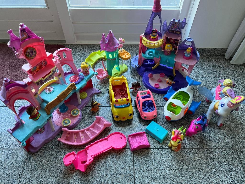 Speelkasteel kasteel V tech Fisher price auto vliegtuig etc, Kinderen en Baby's, Ophalen, Gebruikt, Toebehoren
