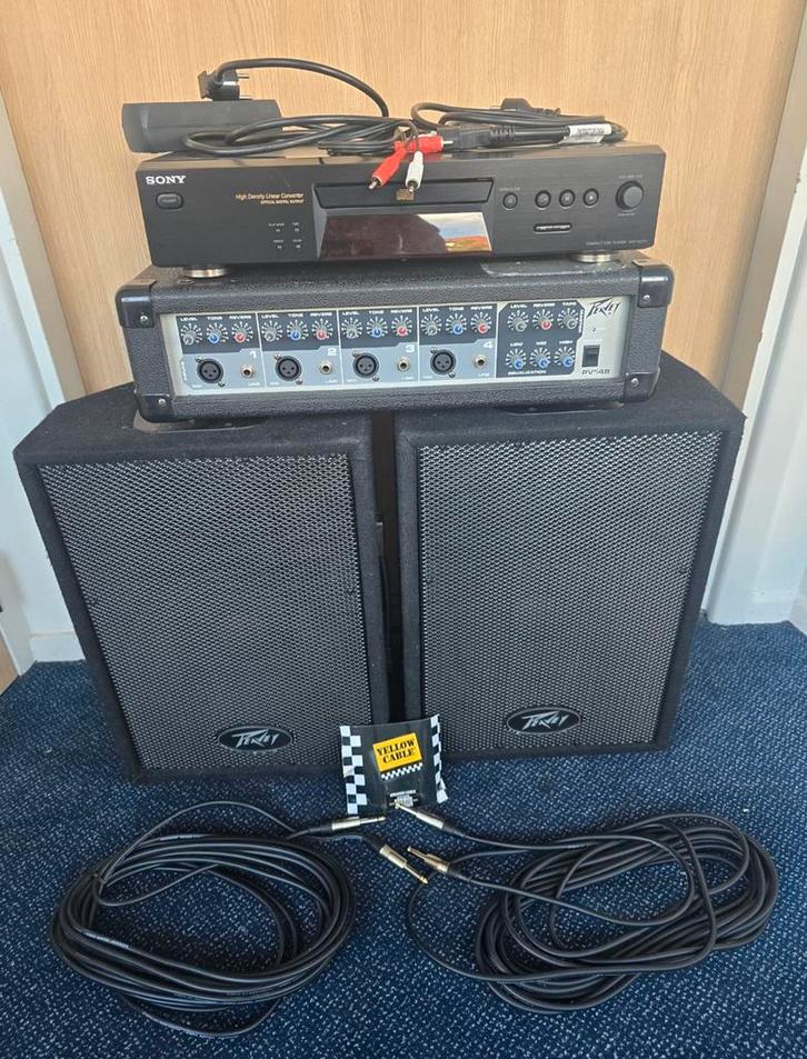 PEAVEY Set PVi10 Speaker + PVi48 Yellow Cable Sony Cd Speler, Muziek en Instrumenten, Versterkers | Keyboard, Monitor en PA, Gebruikt