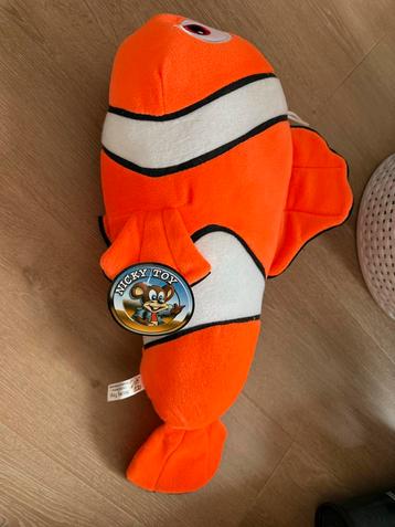 Nicky Toy Clownvis Knuffel beschikbaar voor biedingen