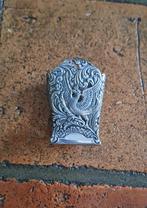 Maggiflesjeshouder, Ophalen