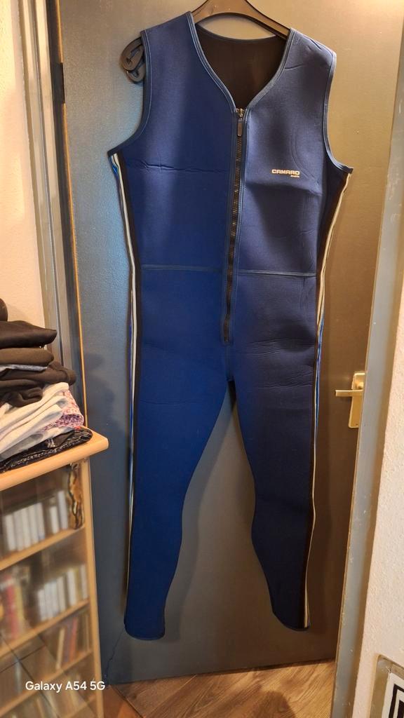 T.KA ZEER NET FRIS RUIKEND CAMARO AUSTRIA COMPLEET SURFPAK, Watersport en Boten, Watersportkleding, Zo goed als nieuw, Wetsuit