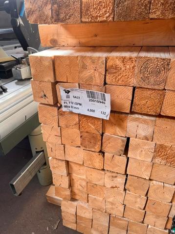 Balken 93x93x4000 beschikbaar voor biedingen