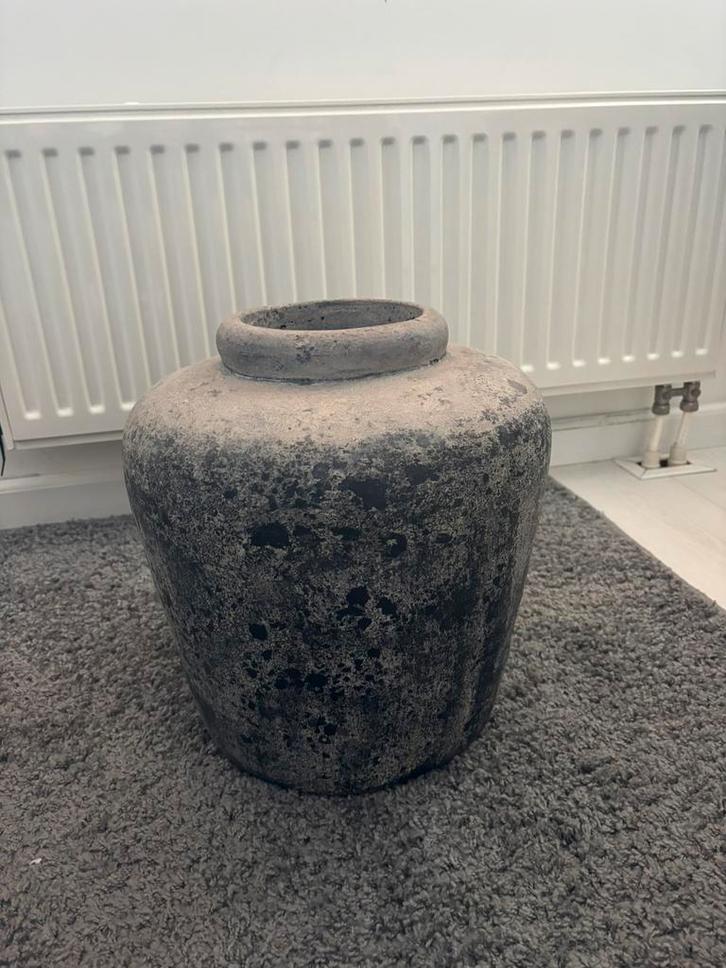 Loods 5 vaas | robuuste steenlook, Huis en Inrichting, Woonaccessoires | Vazen, Zo goed als nieuw, Overige kleuren, Minder dan 50 cm