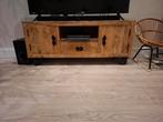 TV Meubel Mango Hout op Wielen, Ophalen, 100 tot 150 cm, Zo goed als nieuw, Metaal