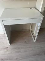 Bureau van de ikea., Ophalen, Zo goed als nieuw