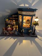 French Bakery -  miniatuur met verlichting, Ophalen of Verzenden, Zo goed als nieuw, Groter dan 1:35, Diorama