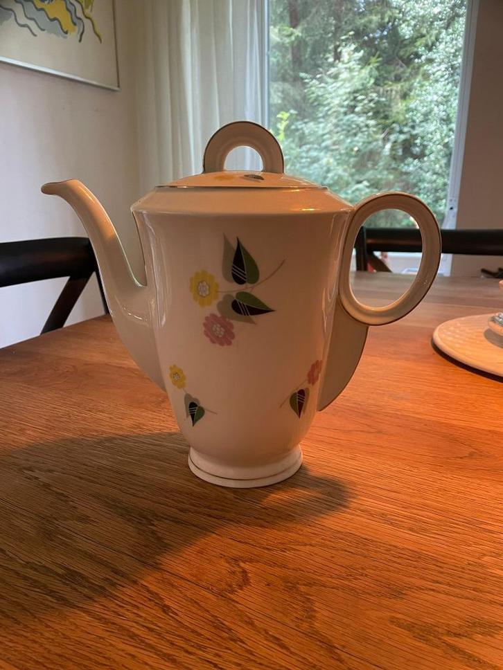 Epiag czechoslovakia koffiepot jaren 50 design, Antiek en Kunst, Antiek | Servies los, Ophalen of Verzenden