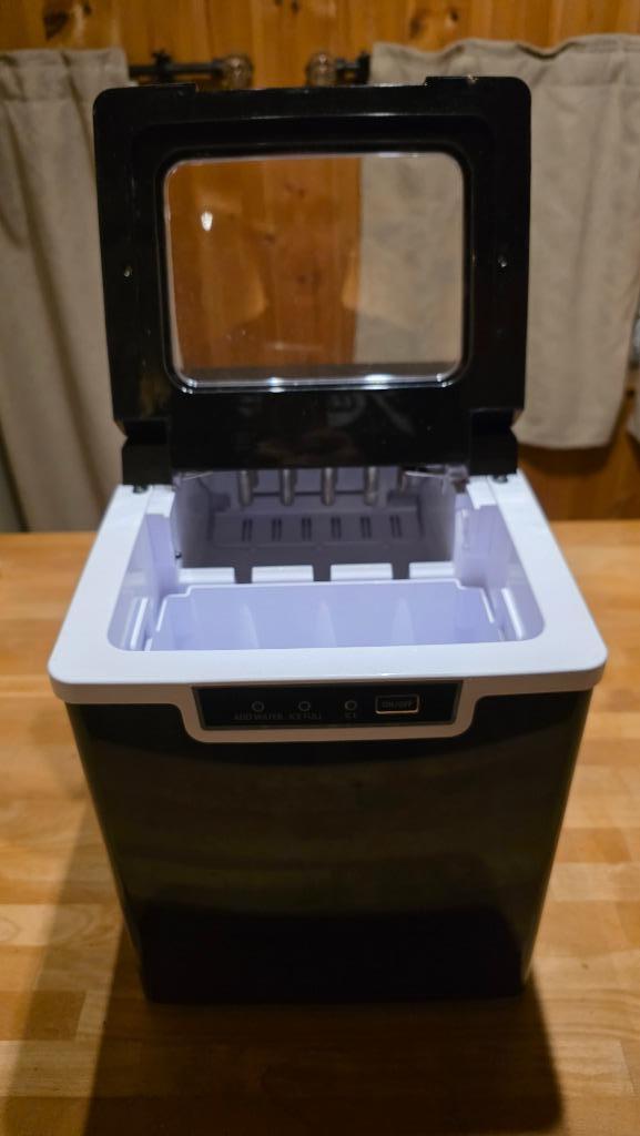 Ijsblokjes machine, Witgoed en Apparatuur, IJsmachines, Zo goed als nieuw, Zelfvriezend, Ophalen of Verzenden