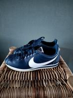 Vintage Nike sneakers maat 38, Kleding | Dames, Schoenen, Blauw, Ophalen of Verzenden, Zo goed als nieuw