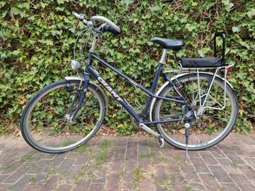 Giant 6061 Canyon travel vrouwenfiets, Aluxx aluminium frame beschikbaar voor biedingen