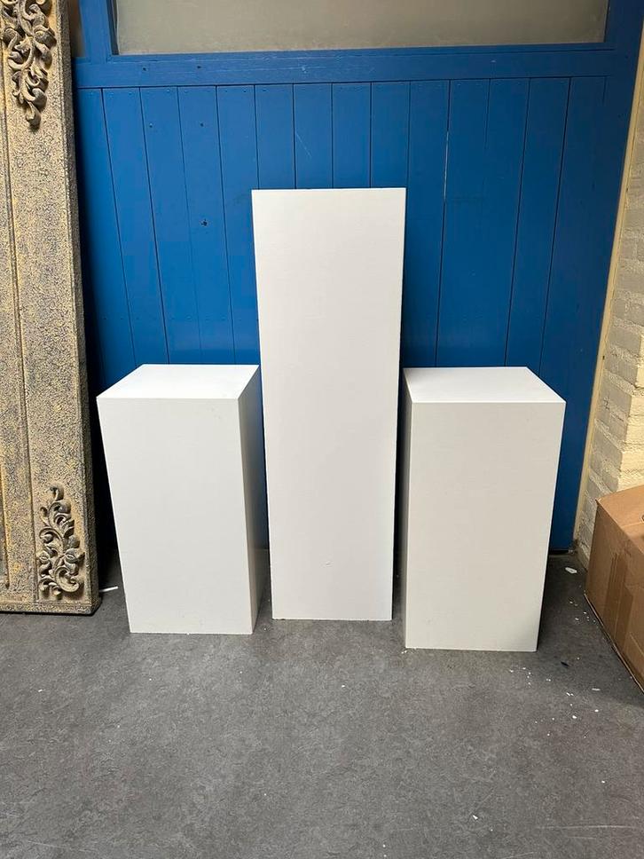 Set van 3 witte zuilen / sokkels, Huis en Inrichting, Kasten | Overige, Zo goed als nieuw, Ophalen of Verzenden