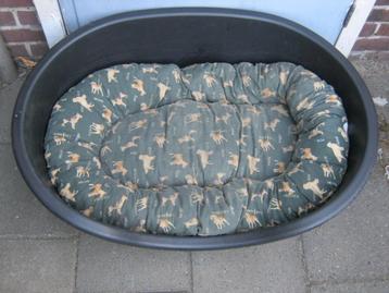 hondenmand  beschikbaar voor biedingen