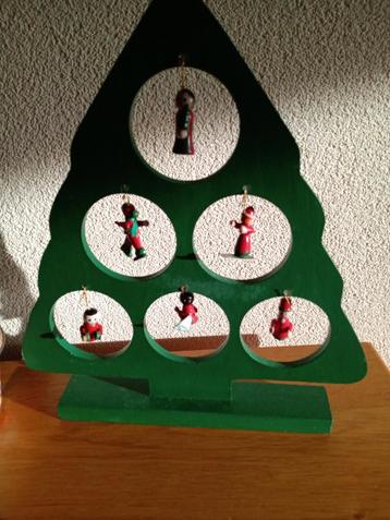 Vintage Houten Kerstboompje Ertsgebergte beschikbaar voor biedingen