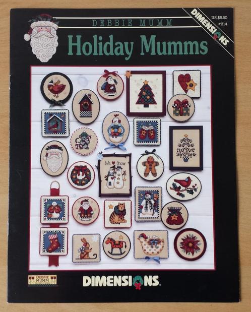 Kerstmis - Holiday Mumms - Dimensions - nr.314 - 2000, Hobby en Vrije tijd, Borduren en Borduurmachines, Gebruikt, Patroon, Handborduren