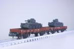 2 x platte wagon met Pz 38(t), DRG, Ophalen of Verzenden, Gebruikt, Wagon, Trix