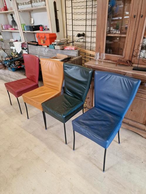 Leren stoelen set van 4 kleuren, Huis en Inrichting, Stoelen, Gebruikt, Vier, Leer, Metaal, Overige kleuren, Ophalen